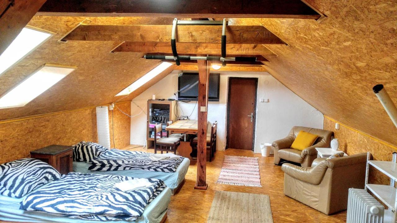 Cechuv Mlyn Apartment Hrebecniky ภายนอก รูปภาพ