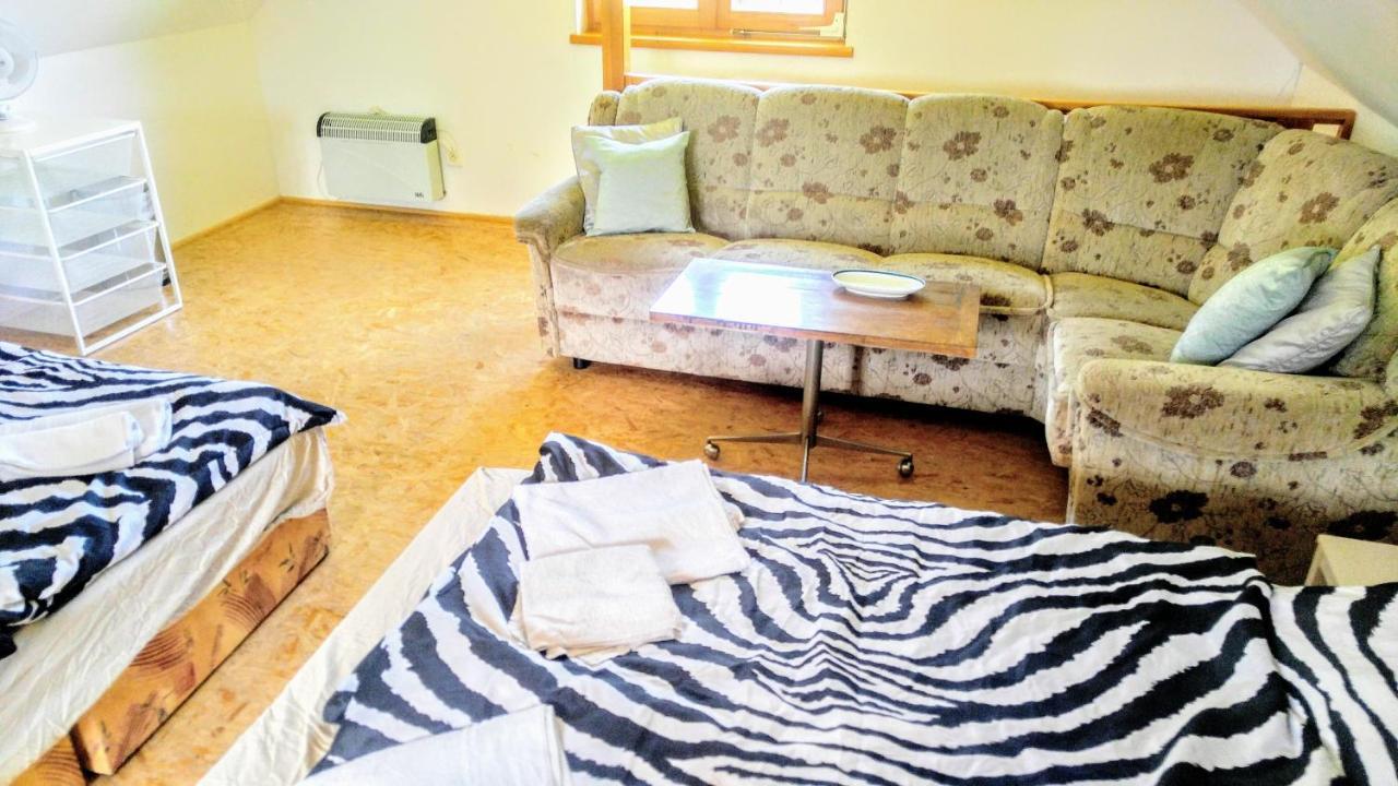 Cechuv Mlyn Apartment Hrebecniky ภายนอก รูปภาพ